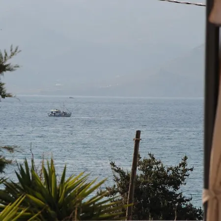 Apartment Ariadne *